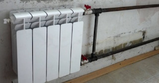 Установка биметаллических радиаторов отопления в квартире в Киселевске - от 2061 руб.